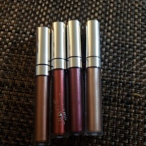 Colourpop only swatched, full product.